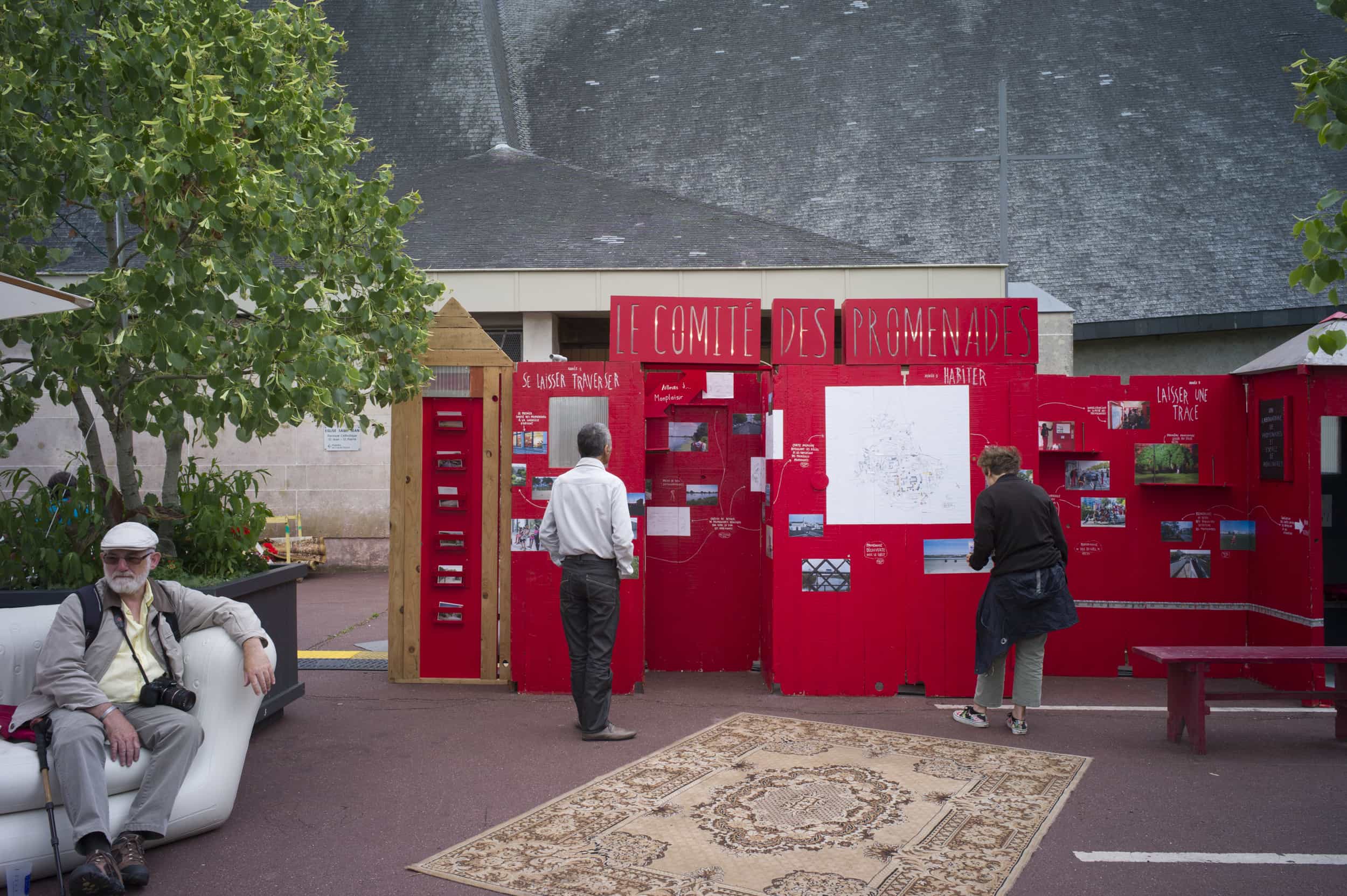 Le comité, place de l’Europe, Monplaisir